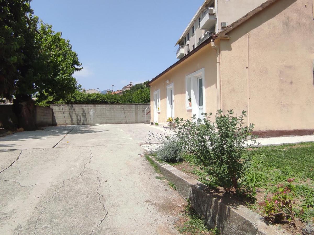 Apartments Zeljka-Dobrota Kotor Exterior photo