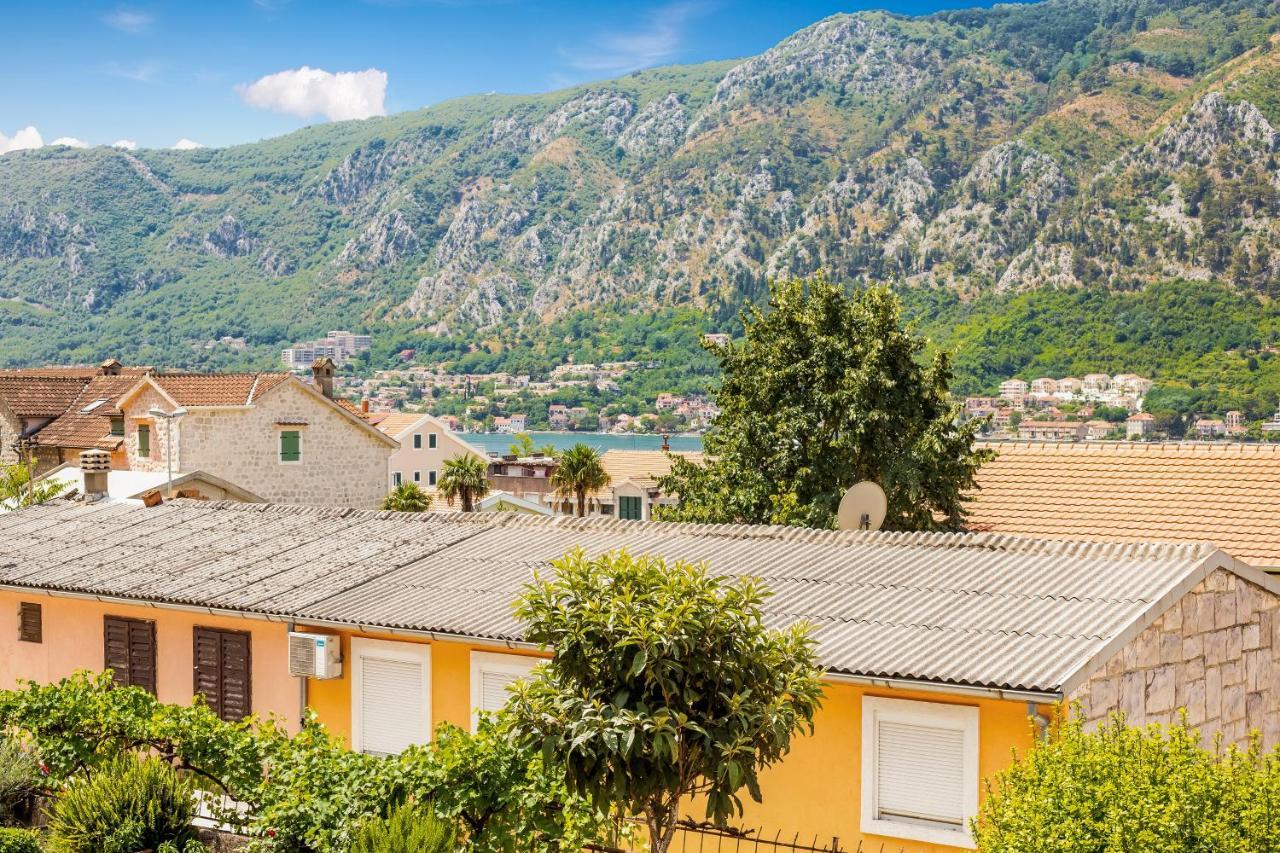 Apartments Zeljka-Dobrota Kotor Exterior photo